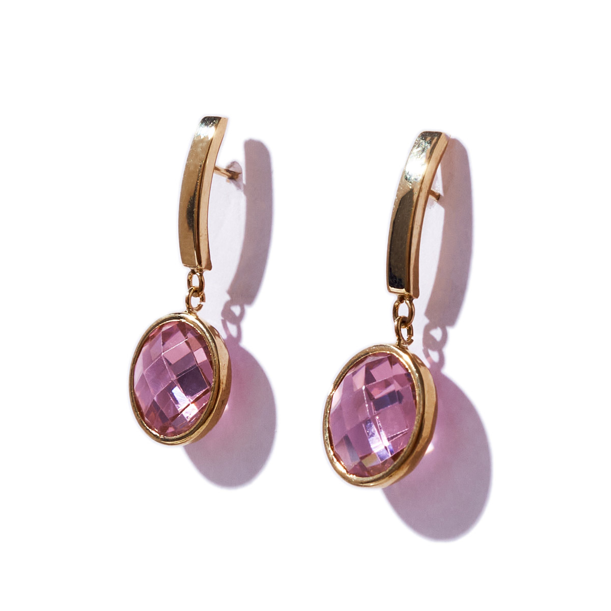 pendiente-oro-largo-rosa